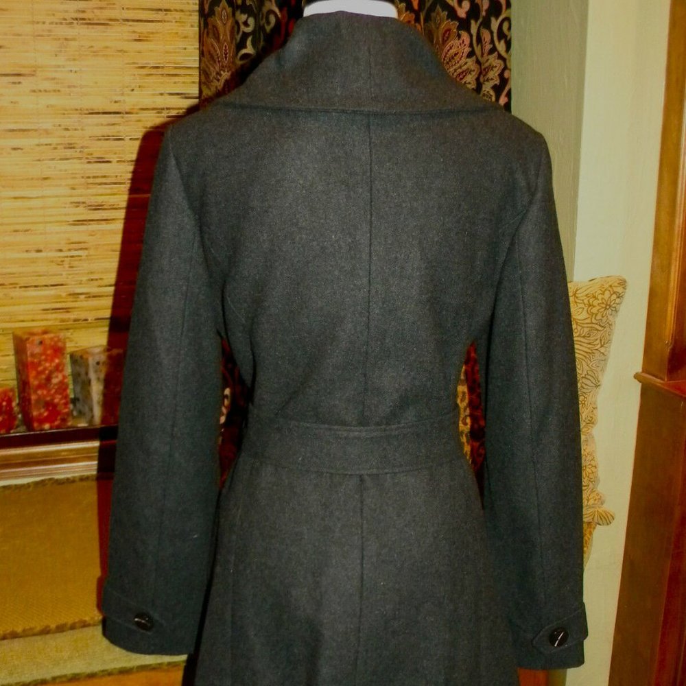 NEW Boston Proper Sophisticated Ruffled Coat Belt - Picture 7 of 9